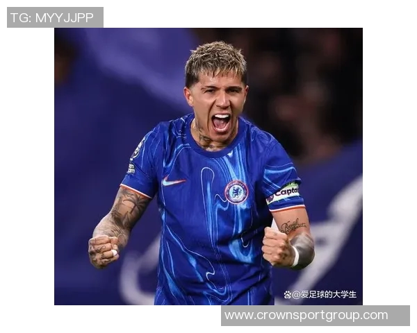 热刺后卫乌多吉在伦敦街头遭经纪人持枪威胁事件引发关注