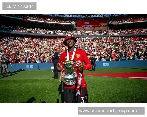 罗马诺透露阿莫林下课后梅努转会热度下降曼联不考虑放走齐尔克泽